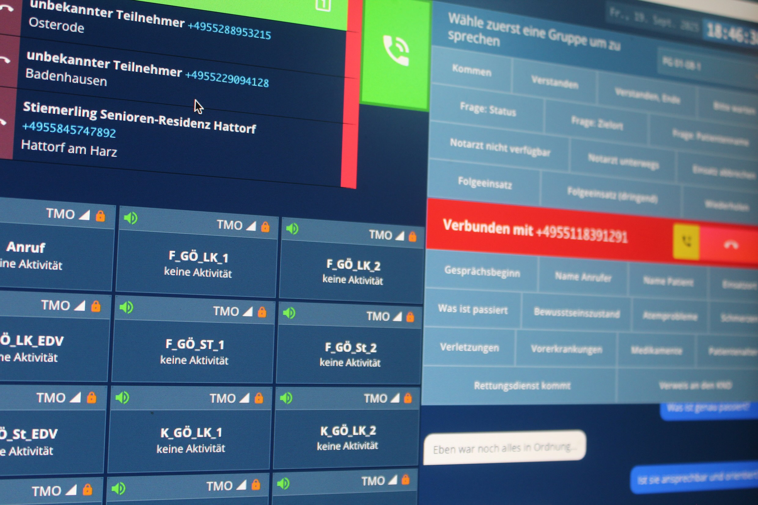 Multiplayer dispatch center with active team